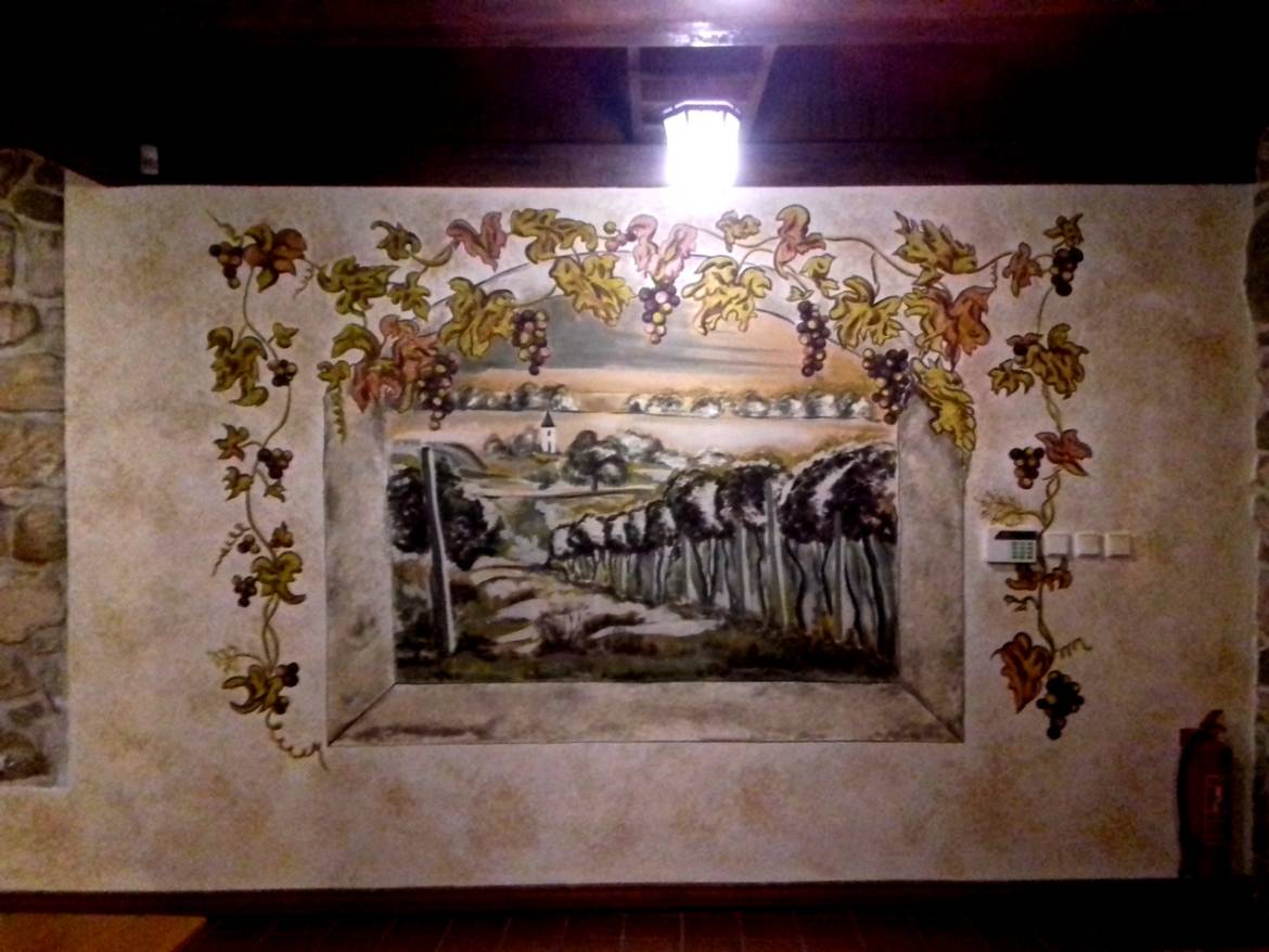 Wall-Painting-Wine-Cellar-Prague-02.jpg