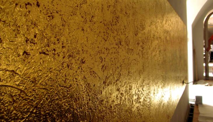 Gilding- Golden walls in the Restaurant- Detail, Prague 03